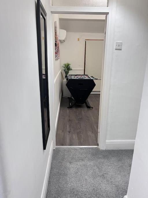 Spacious 3 Bed Flat - Beach Nearby - No Pets Southend-on-Sea Zewnętrze zdjęcie