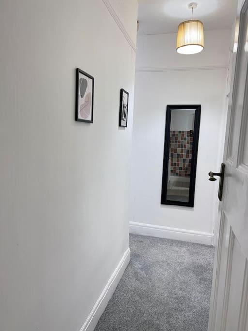 Spacious 3 Bed Flat - Beach Nearby - No Pets Southend-on-Sea Zewnętrze zdjęcie
