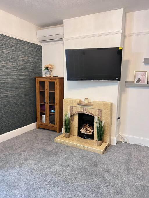 Spacious 3 Bed Flat - Beach Nearby - No Pets Southend-on-Sea Zewnętrze zdjęcie
