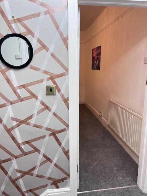 Spacious 3 Bed Flat - Beach Nearby - No Pets Southend-on-Sea Zewnętrze zdjęcie